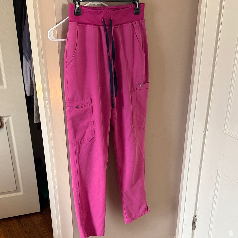 Figs Women’s Pink High-waisted Yola 2.0 Scrub Pants with Navy Drawstring Accent
